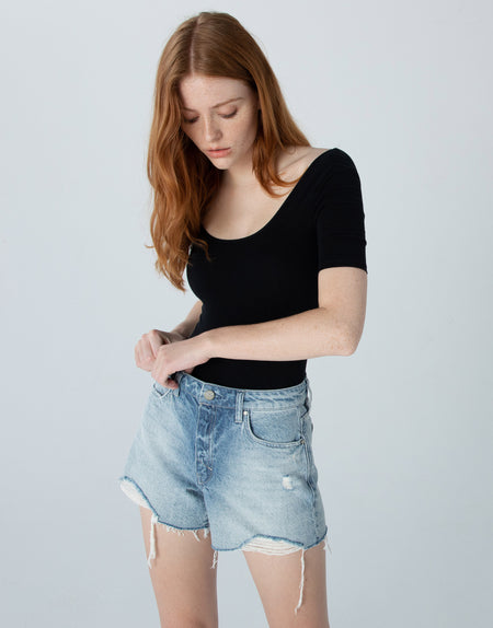 EMMA High-Rise Mom Short in Bow